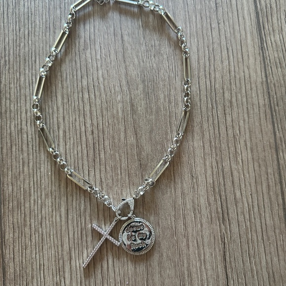 Treasure Jewels Jewelry - Treasure Jewels Rodium Necklace 16 inches